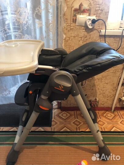 Продаю стульчик доя кормления Chicco Polly 2 в 1