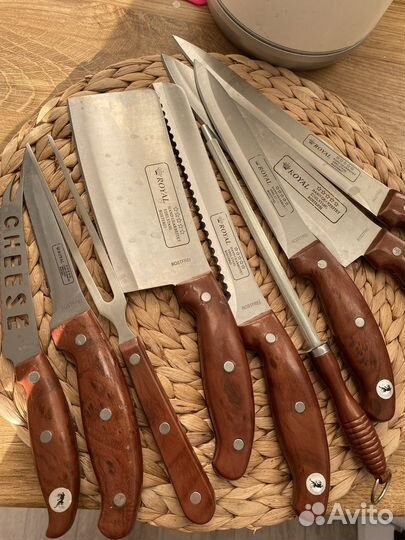 Набор кухонных ножей и аксессуаров