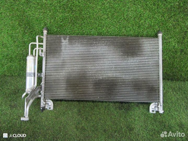 Радиатор кондиционера на mazda demio dejfs P3-VPS