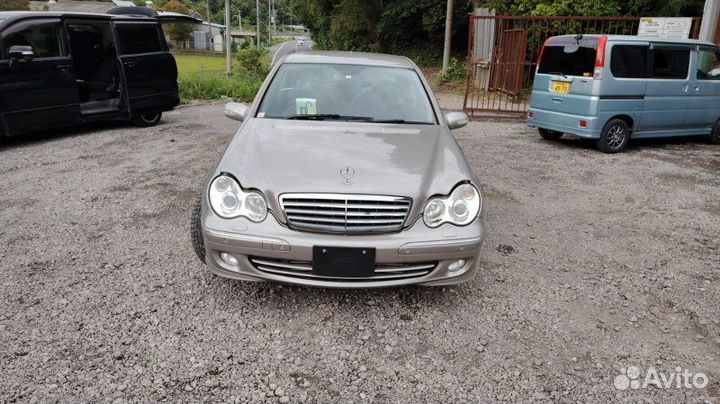 Авто на разбор Mercedes-Benz C-Class W203 271.940