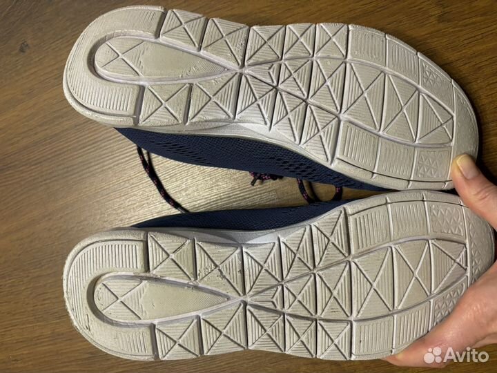 Кроссовки demix 38