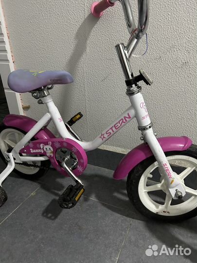 Детский велосипед с ручкой