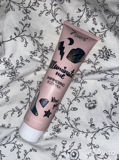 Мерцающее молочко для тела Rose girl