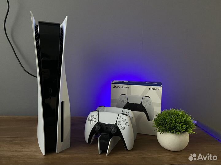 Sony PlayStation 5 PS5 с дисководом 2 джойстика