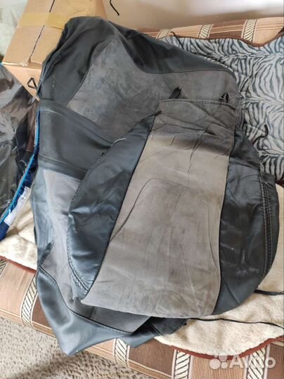 Автомобильные чехлы Форд Фиеста