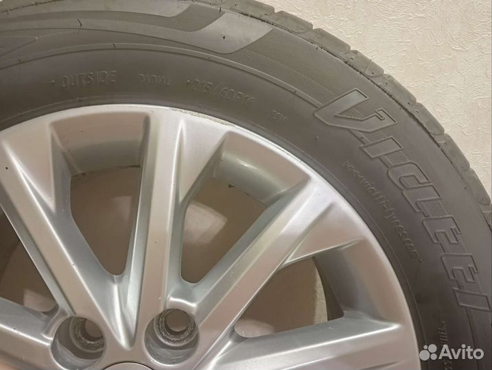 Оригинальные колёса в сборе r16 на camry