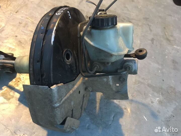 Вакуумный усилитель гтц VW golf 3