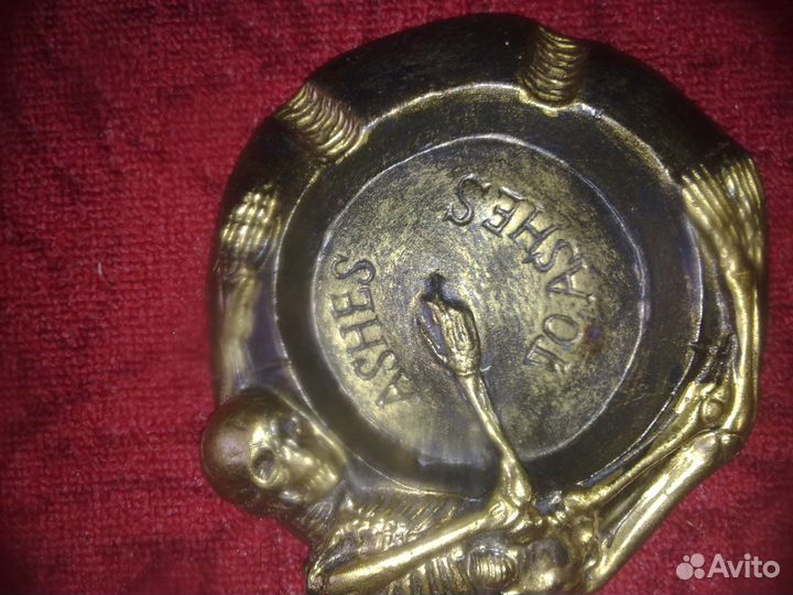 Пепельница