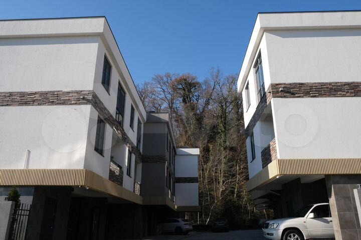 Таунхаус 165 м² на участке 1 сот.