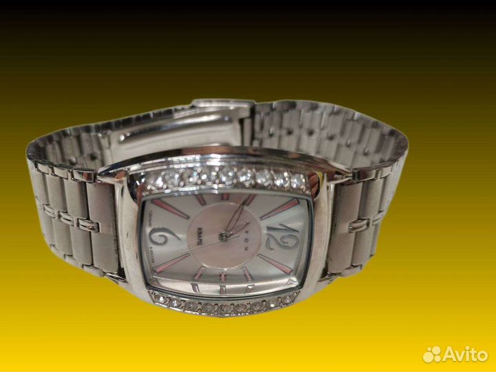 П.298 Часы Avon