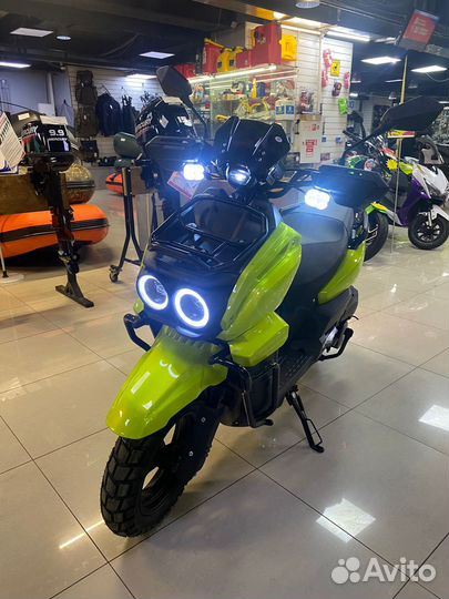 Скутер Tmbk Tank