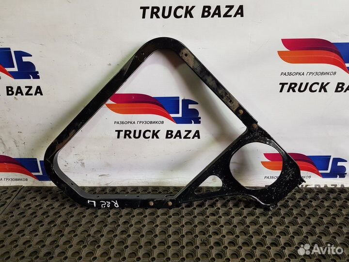 Кронштейн крыла левого Renault Premium