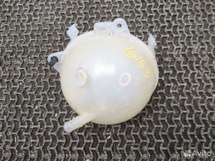 Бачок расширительный Audi Q3, 2018