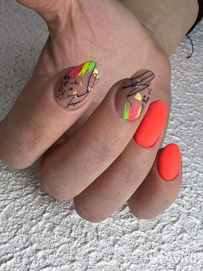 Мастер маникюра