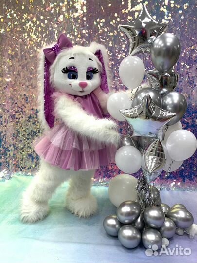 Экспресс-поздравление. Ростовая кукла. Зайка