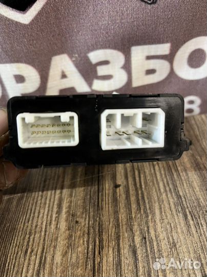 Блок управления светом левый Kia quoris 3.8