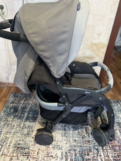 Коляска прогулочная chicco