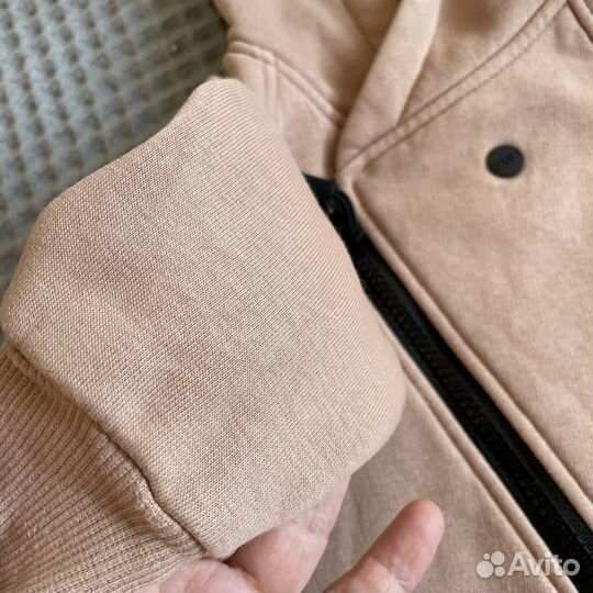 Комбинезон на молнии. Слип. Шапочка