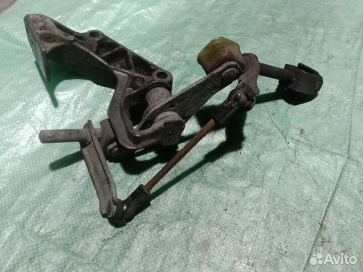 Механизм выбора передач Opel Vectra A седан 1.6I