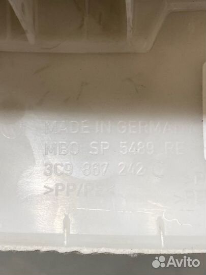 Обшивка салона задняя правая Volkswagen Passat