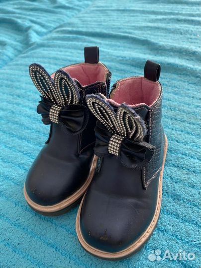 Ботинки для девочки 22