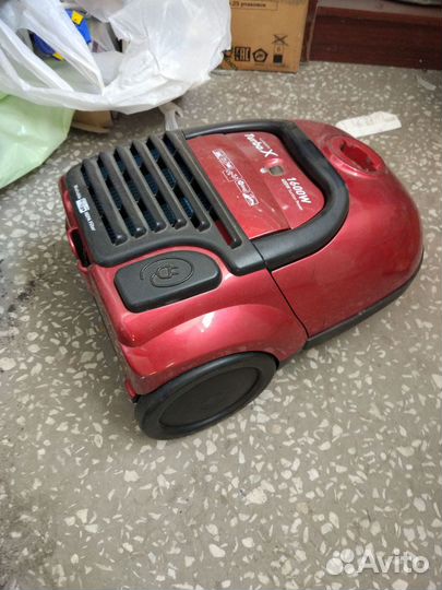 Пылесос LG 1600Вт