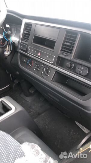 Hyundai Mighty EX8, 2023