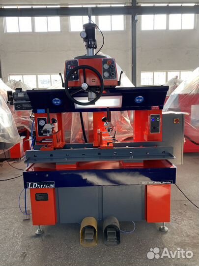 Станок для обработки фаски седла клапана LD180