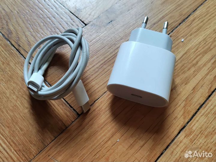 Зарядное устройство для iPhone