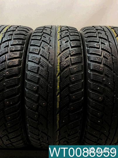 Kumho I'Zen RV Stud KC16 235/60 R16 95T