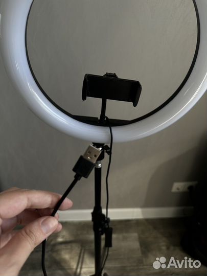 Кольцевая лампа 26 см