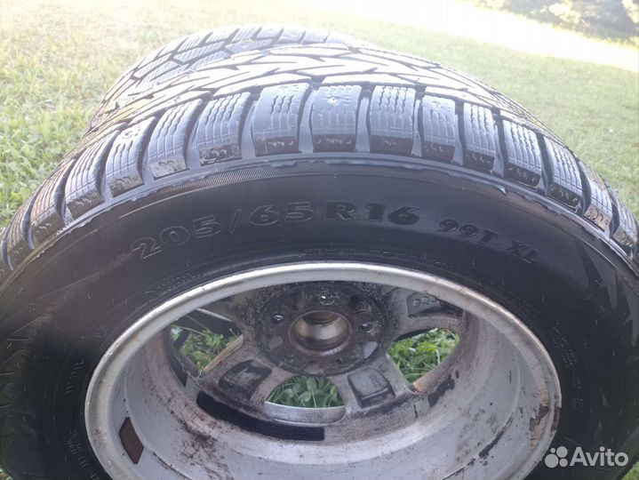Nokian Tyres Nordman 8 SUV R16 112