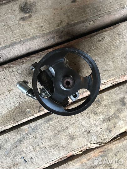 Насос гидроусилителя руля Mazda 3 BK Z6