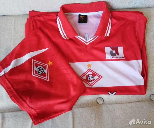 Футбольный костюм размер 42-46