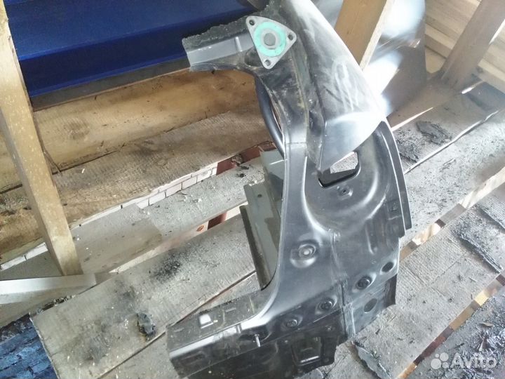 Volkswagen Passat B6 крыло заднее правое