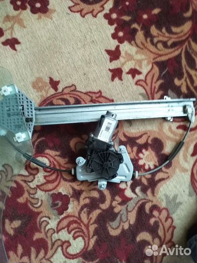 Моторчик стеклоподьемника