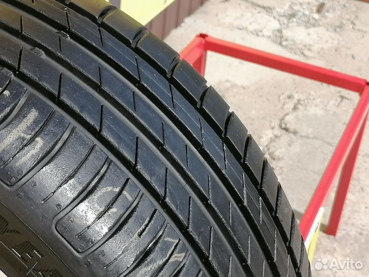 Goodyear EfficientGrip Performance 215/45 R16