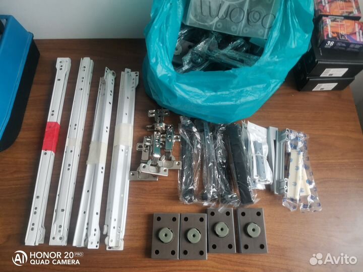 Мебельная фурнитура