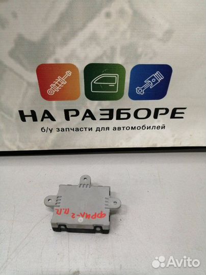 Блок управления дверьми передний правый Land Rover