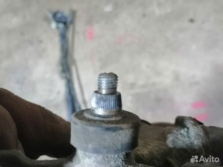 Моторчик стеклоочистителя передний Kia Cerato 2