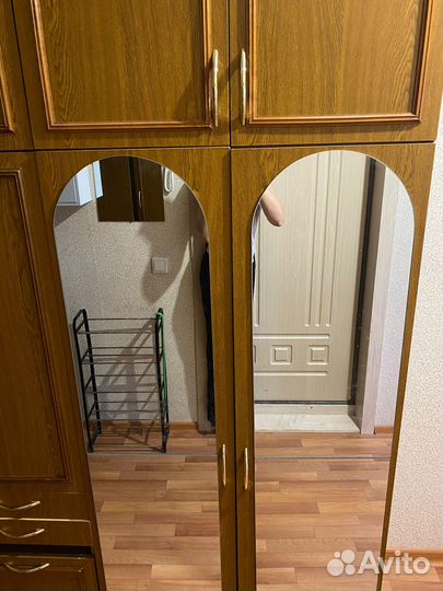 Продам шкаф