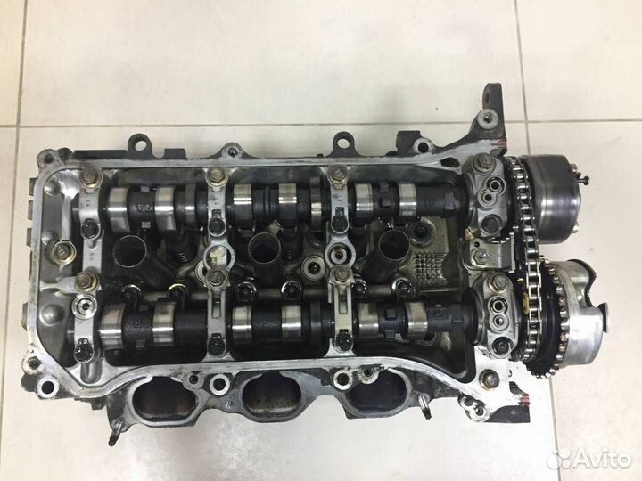 Б/У Головка блока цилиндров 1110239057 toyota
