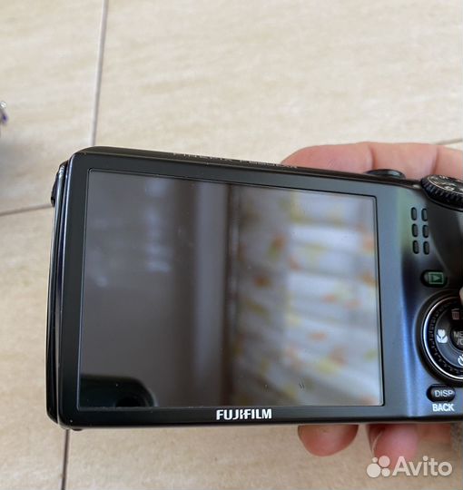 В доставке цифровой фотоаппарат fujii В доставке