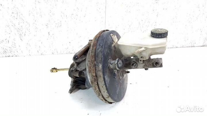 Вакуум тормозов Peugeot 607