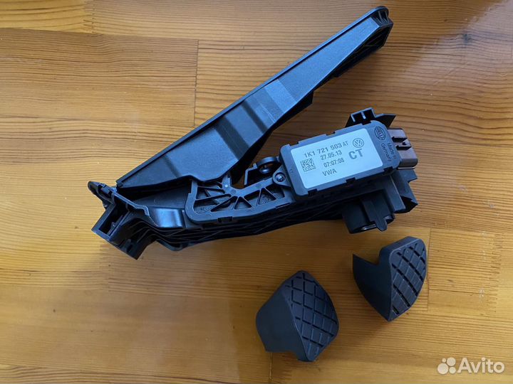 1K1 721 503 Педаль газа Skoda VW Seat новая