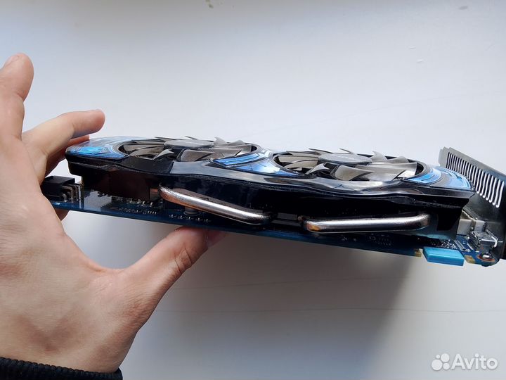 Видеокарта gtx 450 (1GB)