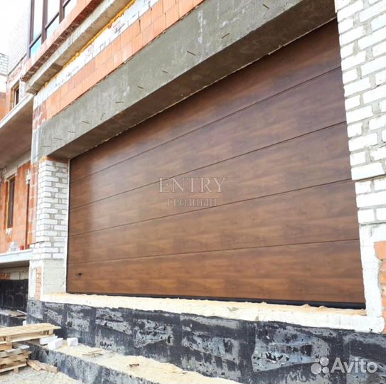 Ворота гаражные секционные