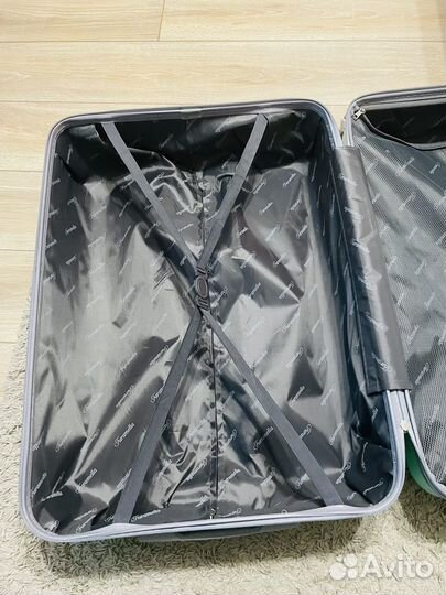 Чемодан на колесах