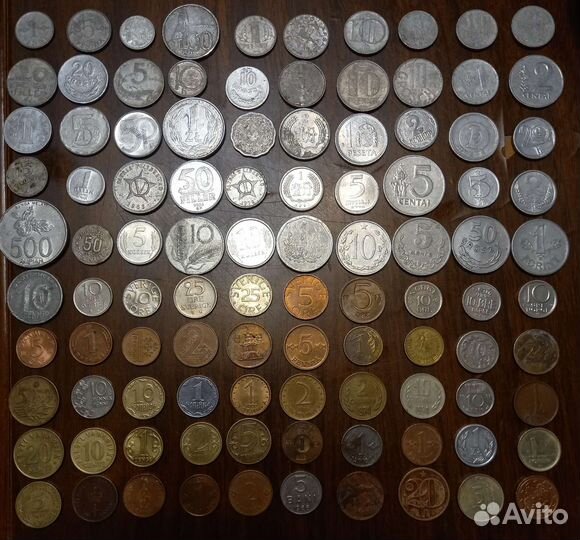 100 разных иностранных монет без повторов