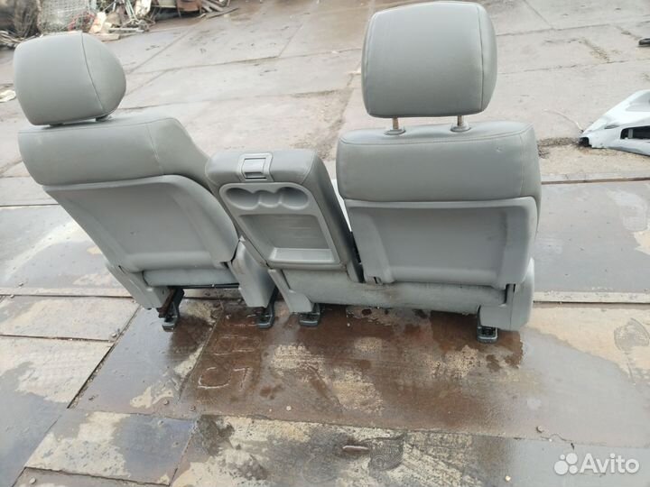 Передние сиденья Hyundai Grand Starex 08/старекс